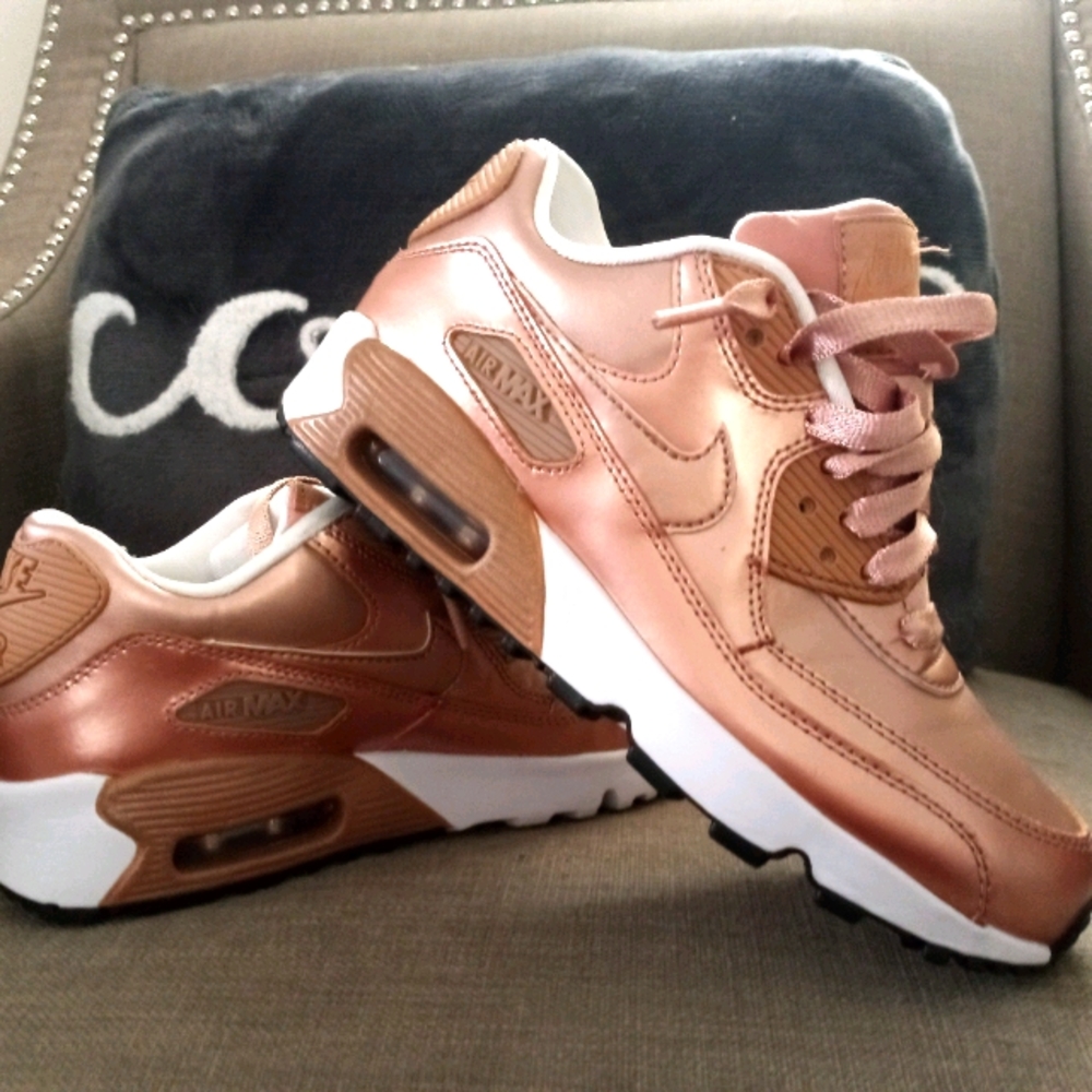 Nike Air Max Rose Golds